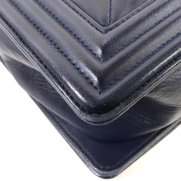 💎✨BEAUTIFUL✨💎Authentic CHANEL CC Boy Chain Shoulder Bag Dark Blue - Picture 15 of 16